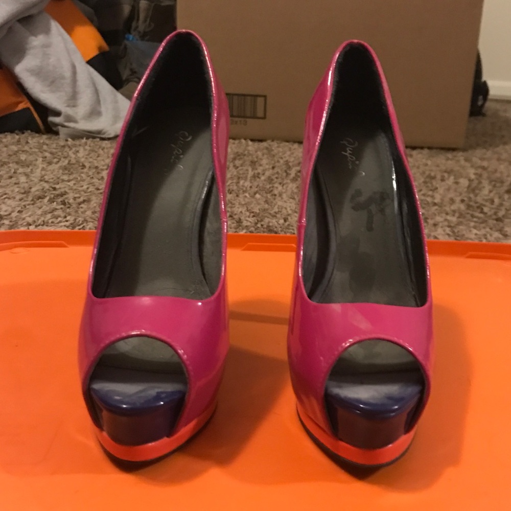 Multi-colored Qupid platform heel